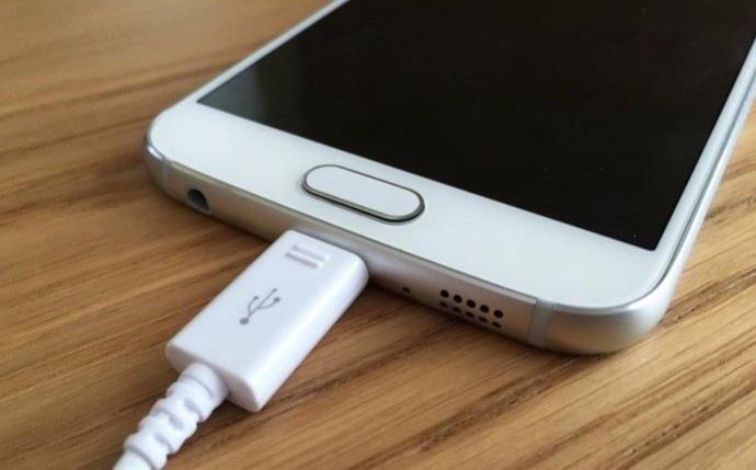 Telefonum Samsung yazısında kalıyor, nasıl çözülür?
