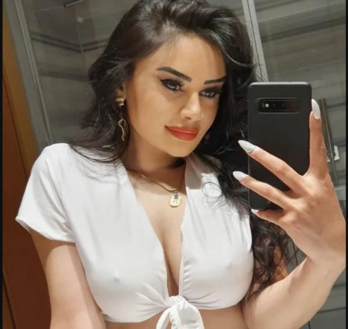 Bu kadın sizcede çok itici değil mi?