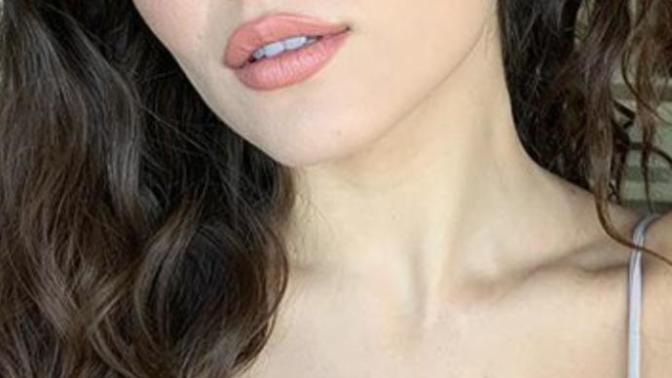 Serenay Sarıkaya mı Hande erçel mi hangisi daha güzel?