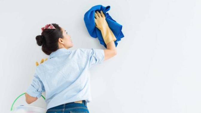 Duvarları zarar vermeden silmek istiyorum. Nasıl bir deterjan kullanmalıyım?