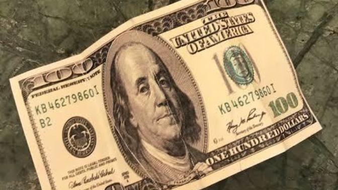 Yerde 100 dolar buldun ne yaparsın?