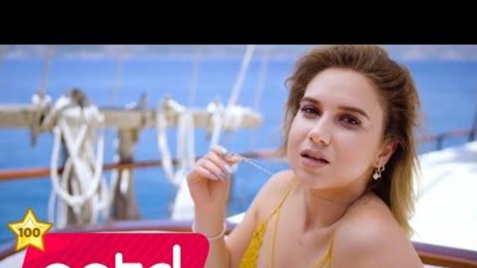 Bu dayının söylediği galaksi malaksi farazi şarkısı ne anlatmak istiyor?