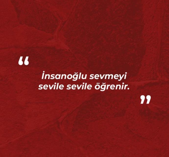 İnsan sevilince mi öğrenir sevmeyi?