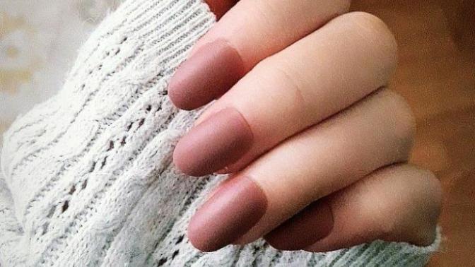 Takma tırnaklar en olarak neden büyük geliyor?