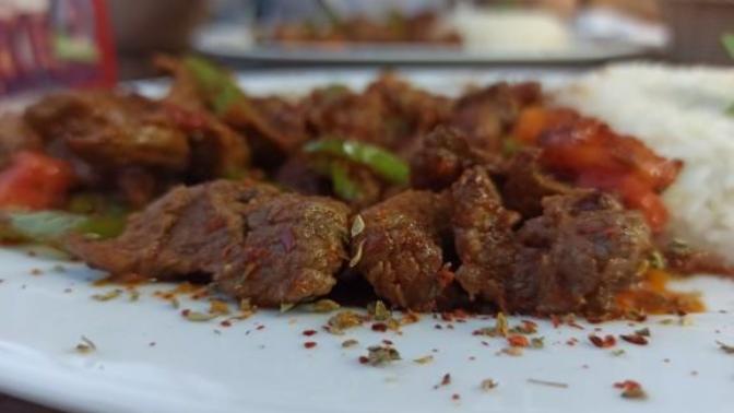Geceyi Güzel Bir Sözle Kapatalım Mı?