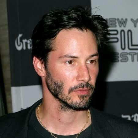 Chris Hemsworth mu Keanu Reeves mi?