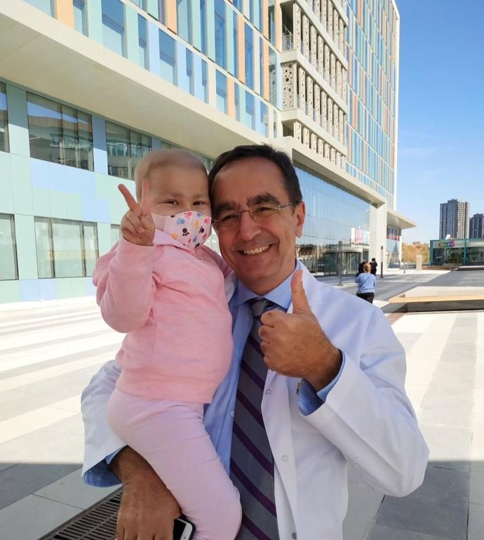 Tercihiniz güler yüzlü tecrübesiz doktor mu, yoksa soğuk ama tecrübeli bir doktor mu olur?