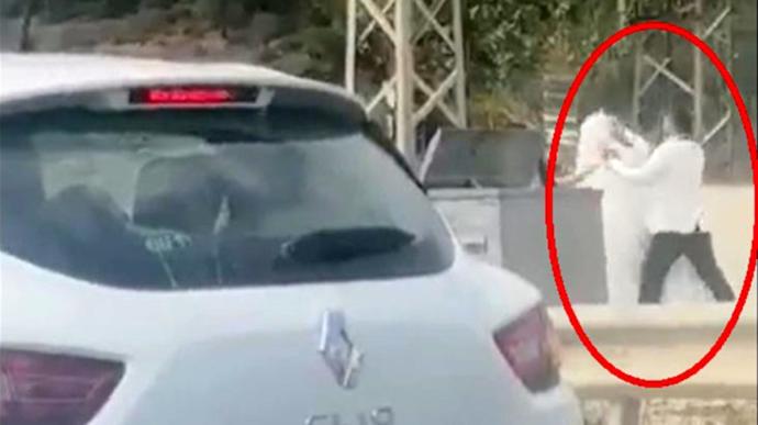 Hatay Belen’de damat, gelini yol ortasında dövdü! Ne düşünüyorsunuz?
