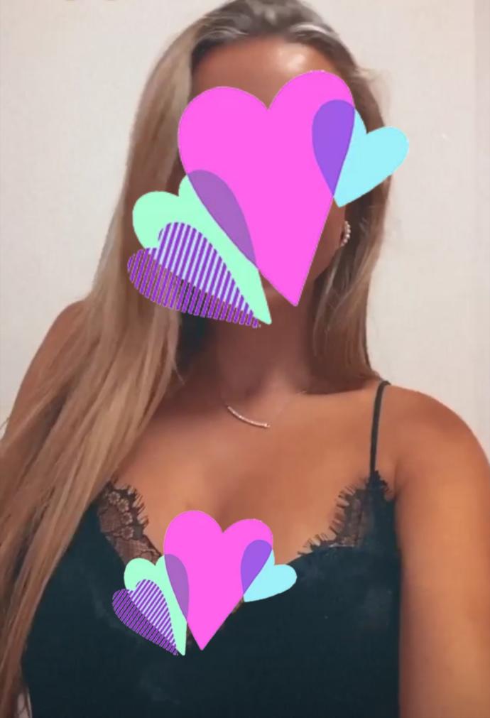 Milleti bilmemde ben saçlarıı sarı iken seviyorum
