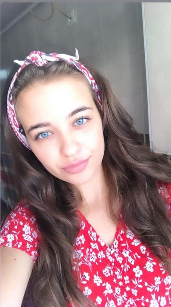 Şu Vineci Kız çok güzel değil mi ya 😍 ?