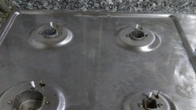 Ocağa sıktığım yağ çözücü leke yaptı, yağ çözücü lekesi nasıl çıkar?