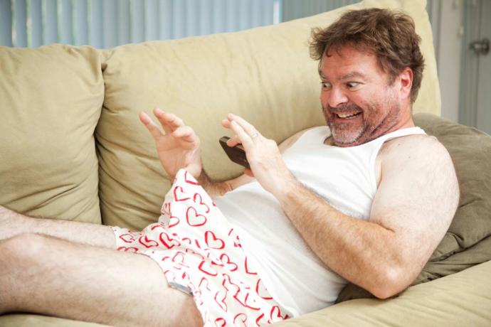Erkeklerin hemcinslerine karşı duyduğu penis kıskançlığı, performanslarını etkiler mi?