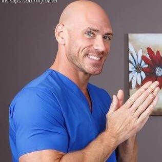 Johnny sins la sizi ıssız bir adaya bıraksalar giderken adaya alacağınız 3 şey ne olurdu?
