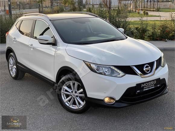 nissan qashqai 2015 model mi ? Yoksa Volvo S60 premium 2015 model mi ??
