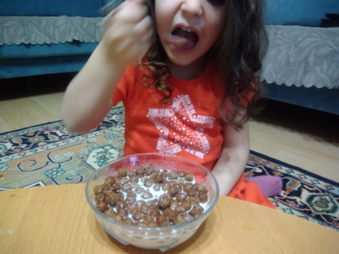 Çocuğum Yemek Seçiyor! Yeme Alışkanlığını Nasıl Düzene Sokabilirim?