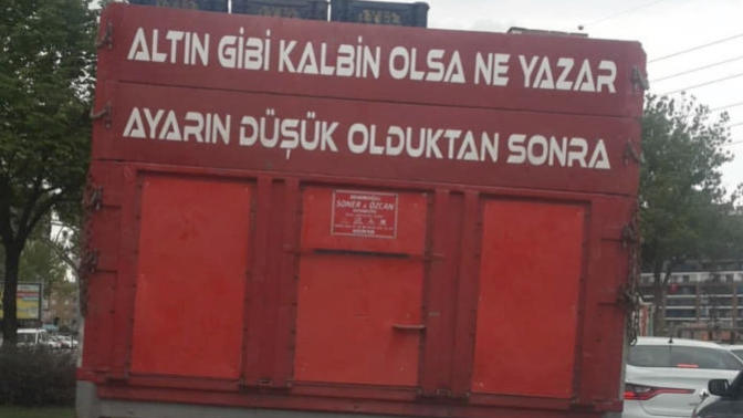 Kadınlar kamyoncu olsa kamyon arkası yazıları nasıl olurdu?