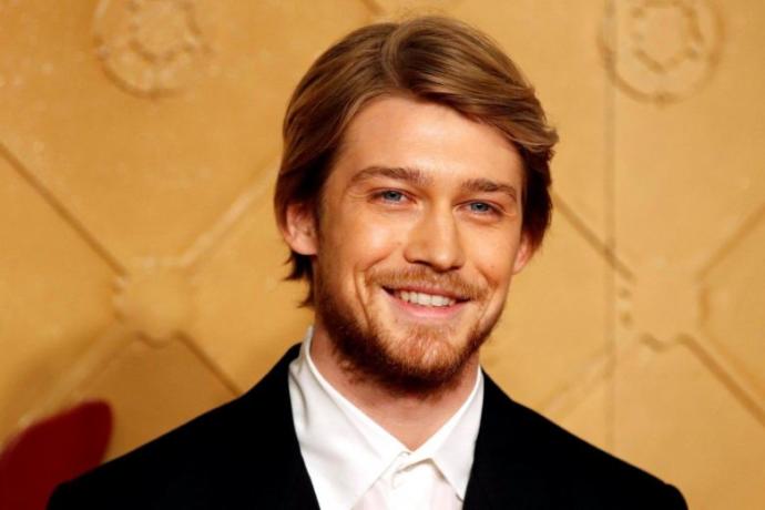Joe Alwyn (İngiliz Aktör)