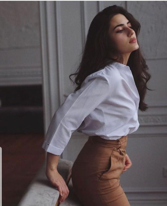Tırnaklarını kesen kız kesin yalnızdır, doğru mu😃?