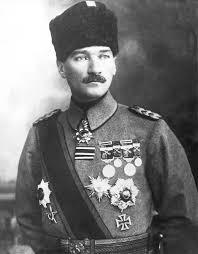 AKP'li yazar, Türk milleti Erdoğan'a itaat edecek dedi! Bu kişiye ne söylemek isterdiniz, KS aracalığıyla?
