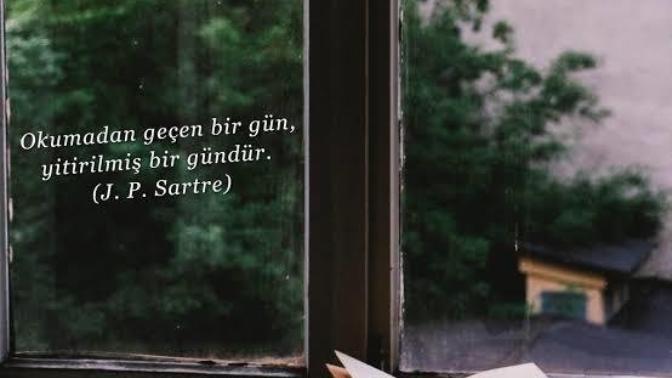 "Okumadan geçen bir gün yitirilmiş bir gündür.” siz nasıl ifade ederdiniz kitap okumadan geçirdiğiniz bir günü?