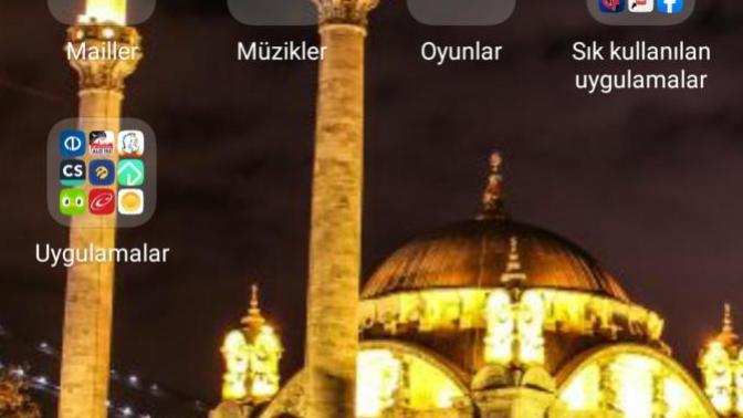 Telefonunuz da ki uygulama düzeniniz nasıl karışık mı kullanırsınız düzenli mi?