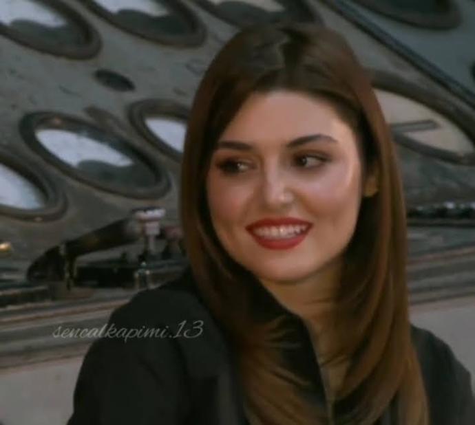 Hande Erçeli güzel bulmayan tek erkek ben miyim?