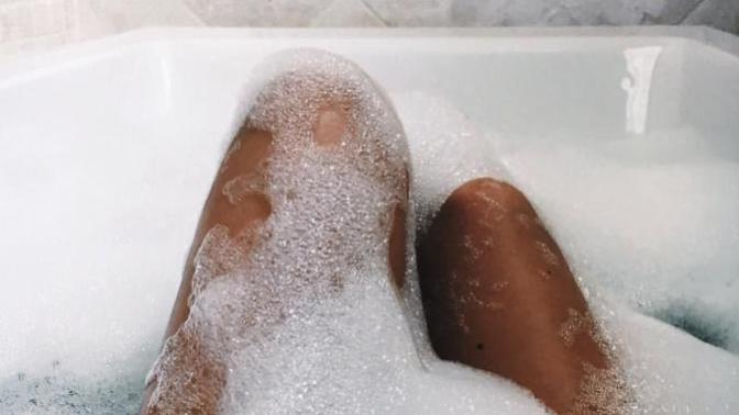 Küvette oturup banyo yapmak mı yoksa her evin vazgeçilmezi duşa kabin ve tabure ikilisi mi?