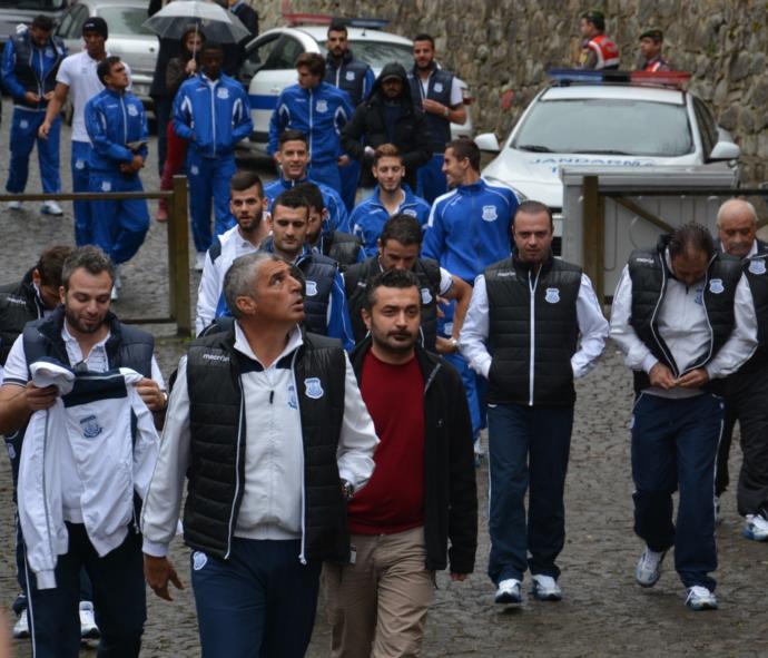 Trabzonda Yunan Bayrakları Açıldı?