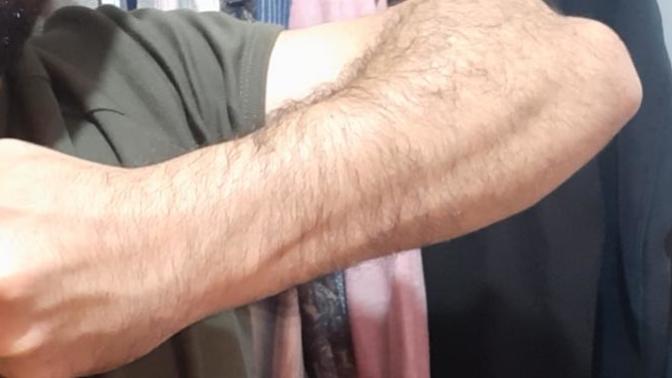 Erkekler kol kıllarını almalı mı?