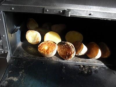 Patatesler  fırında mı yoksa sobada mı  daha lezzeti ?