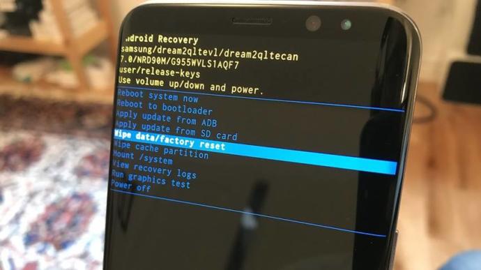 Eşimin telefonunun şifresini nasıl kırabilirim, çözebilirim?