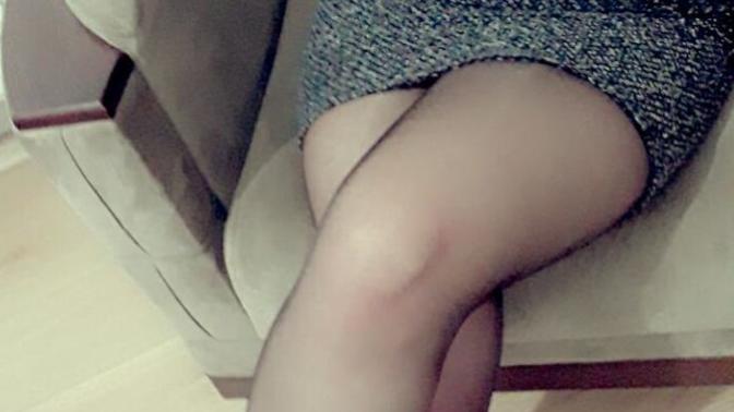 Erkekler, bu tür çorapları mı seviyorsunuz, ten rengi mi?