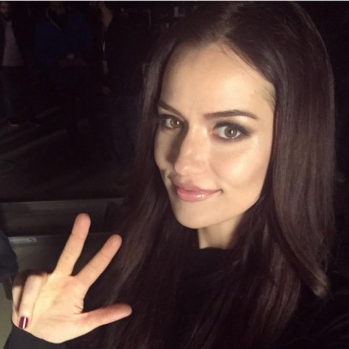 Fahriye Evcen Türkiyenin en güzel kadını olabilir mi?