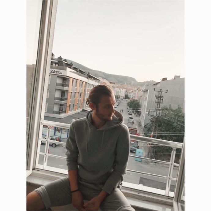 Saçımı sıfıra vurdursam dalga konusu olur muyum?