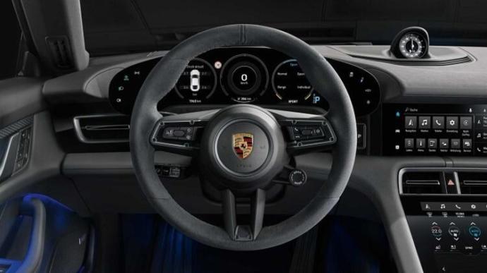 Porsche Taycan, Guinness Rekorlar Kitabı’na girdi! Size göre hangi araba Guinness Rekorlar Kitabı’na girmeli?