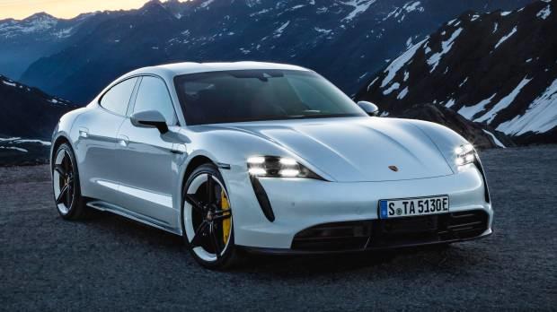 Porsche Taycan, Guinness Rekorlar Kitabı’na girdi! Size göre hangi araba Guinness Rekorlar Kitabı’na girmeli?