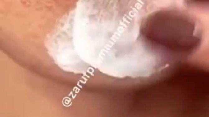 Hani krem sürüp yüzü pürüzsüz olanlar varya buna inanmıyorum tabiki ama bunun olması için makine cihaz var mı?