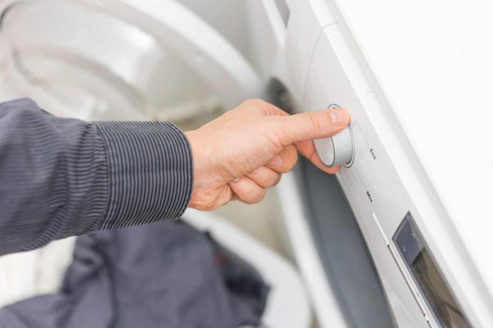 Elyaf Şişme Mont Topaklanma Nasıl Geçer? Nasıl Düzeltilir?