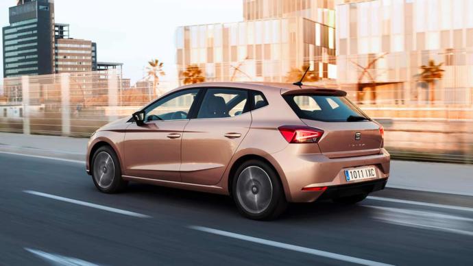 Sedan mı, Hatchback mi? Hangisi daha avantajlı, farkları nelerdir bilen var mı?