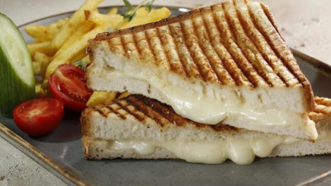 Tost yaparken en çok hangi peyniri tercih ediyorsunuz? Tavsiye edeceğiniz marka var mı?