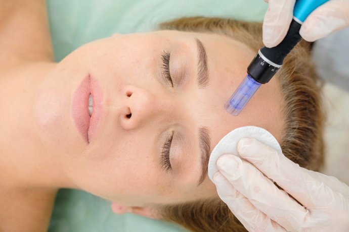 Dermapen hakkında bilgisi olan var mı? 