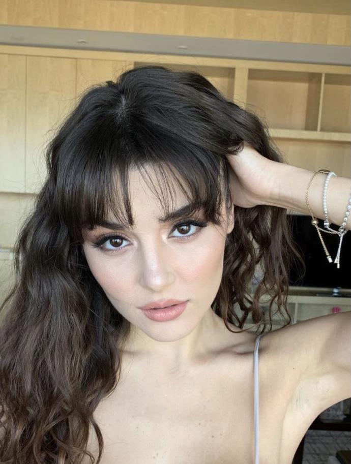 Hande erçel mi Türkan Şoray mı daha güzel?