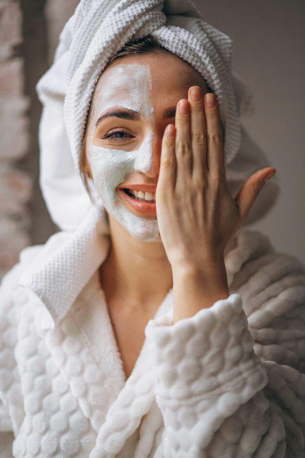 İnsan neden yüzünde maske varken, hayal kurmayı sever?