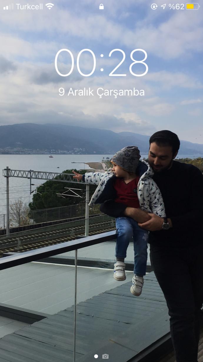 Herkes Telefonunun Ana Ekran Duvar kağıdı Ve Kilit Ekranı? Duvar kağıdı Atsın bir de ayarlar Bölümünü Paylaşsın😊?