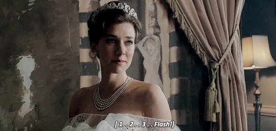 The Crown 5. Sezon Ne Zaman? Gelecek mi Bilen Var mı?