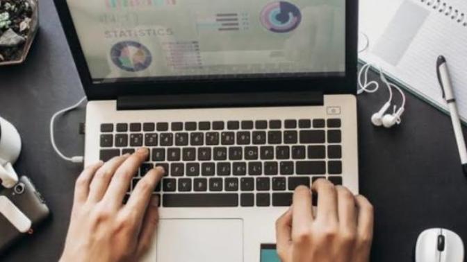Online derse girmeyi unutanlar var mı?