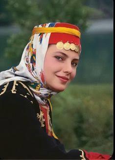 Karadeniz kızı mı Kürt kızı mı?