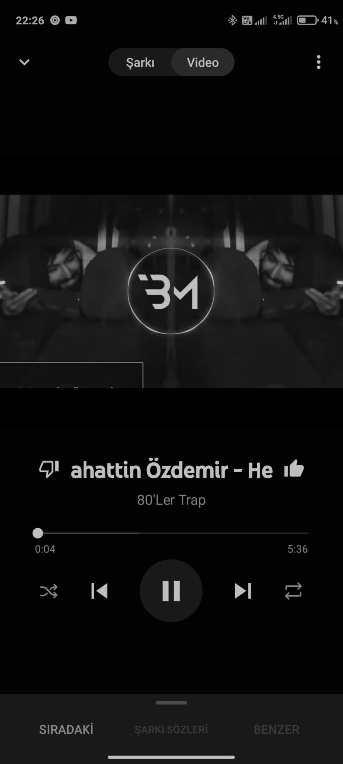 Mutsuz olduğunuzda hangi şarkıyı dinlersiniz?