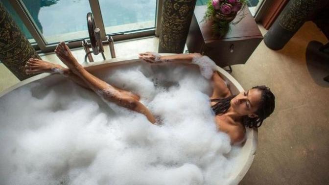 Küvette banyo merakınız var mı yoksa standart yıkan çık mı?