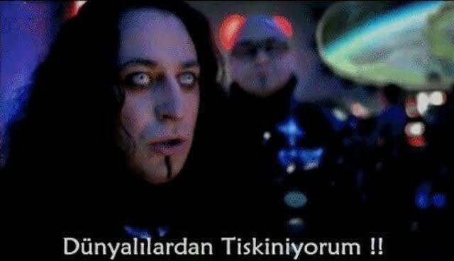 İnsanlardan nefret etmemem için bir neden söyler misiniz?